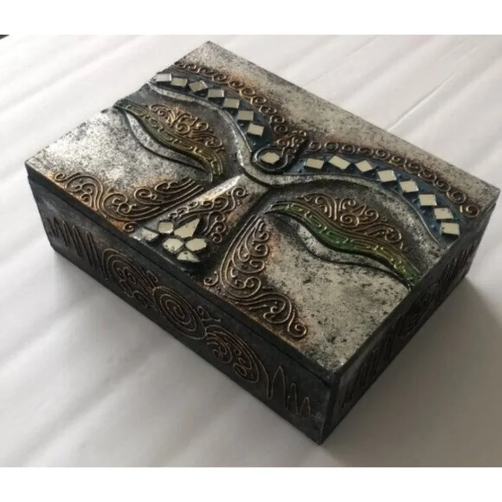 Face of Buddha VTG Wooden Jewelry Box W Mirrors Details 7